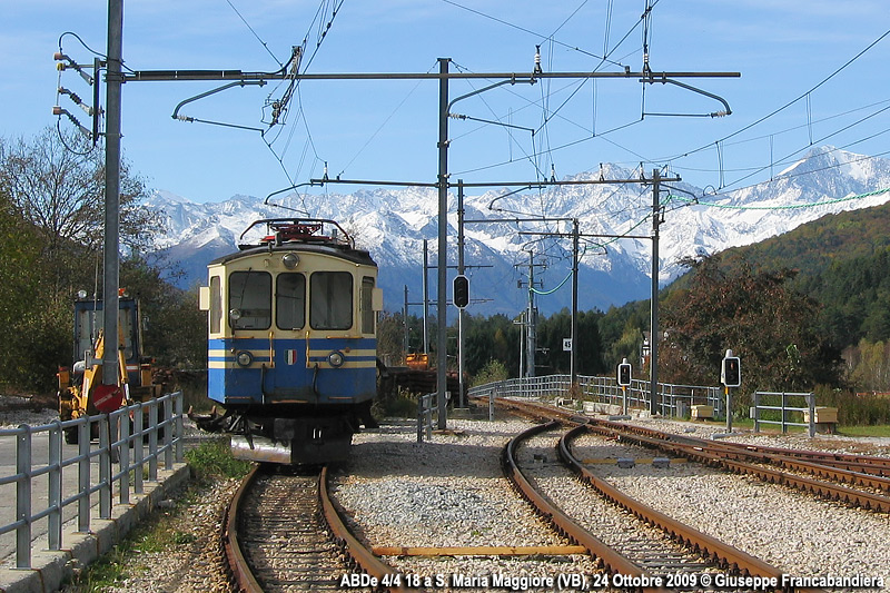 Treno Vigezzina SSIF con Elettromotrice ABDe 4/4 18 Foto Giuseppe Francabandiera