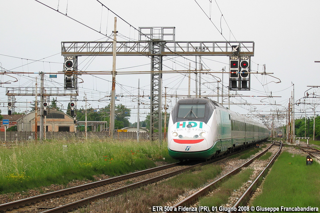 Treno EuroStar ES con Elettrotreno ETR 500 Foto Giuseppe Francabandiera