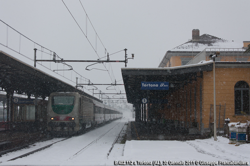 Treno Eurostar City Italia ESCI Trenord con Locomotiva Elettrica E402.112 Foto Giuseppe Francabandiera