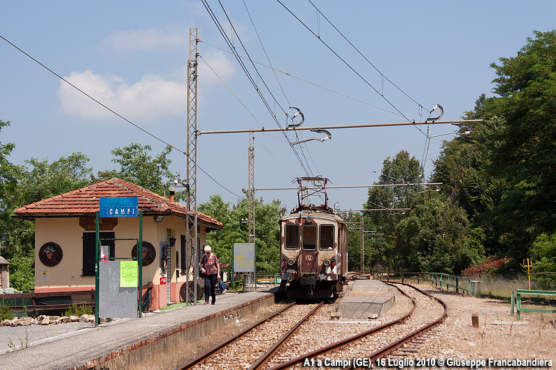 Treno Ferrovia Genova Casella FGC con Elettromotrice A1 Foto Giuseppe Francabandiera