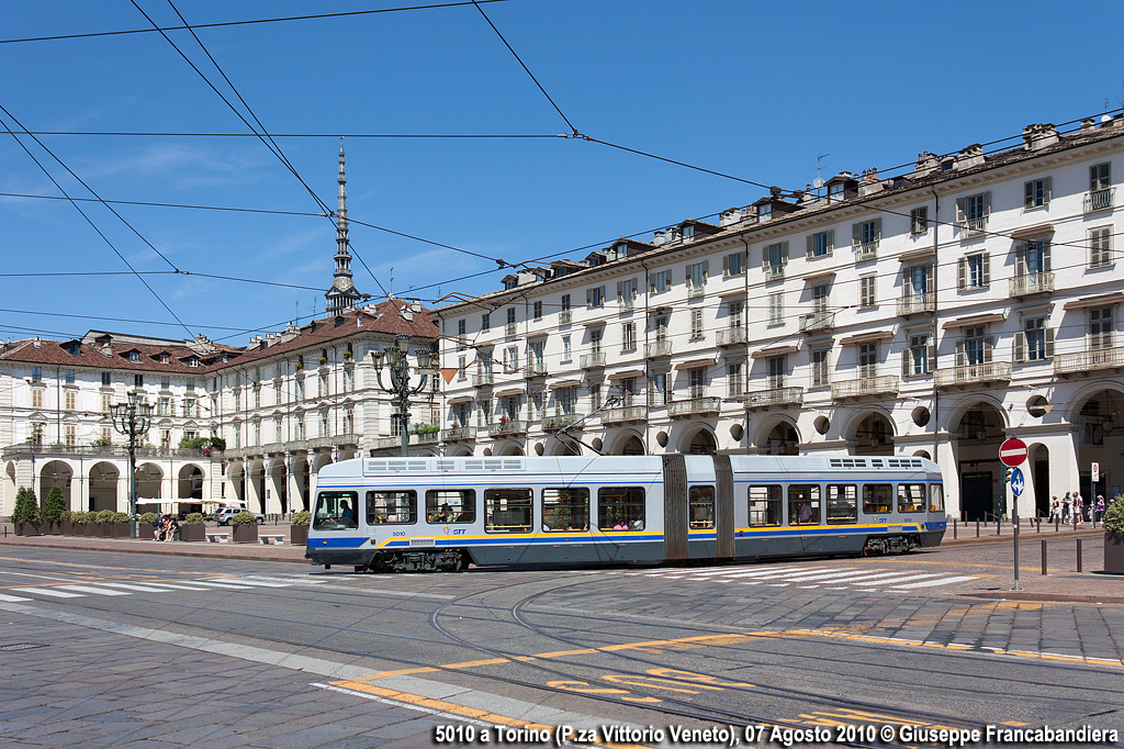 Tram Gruppo Torinese Trasporti GTT 5010 Foto Giuseppe Francabandiera