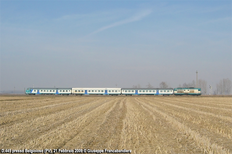 Treno Regionale Trenitalia con Locomotiva Diesel D445 Foto Giuseppe Francabandiera